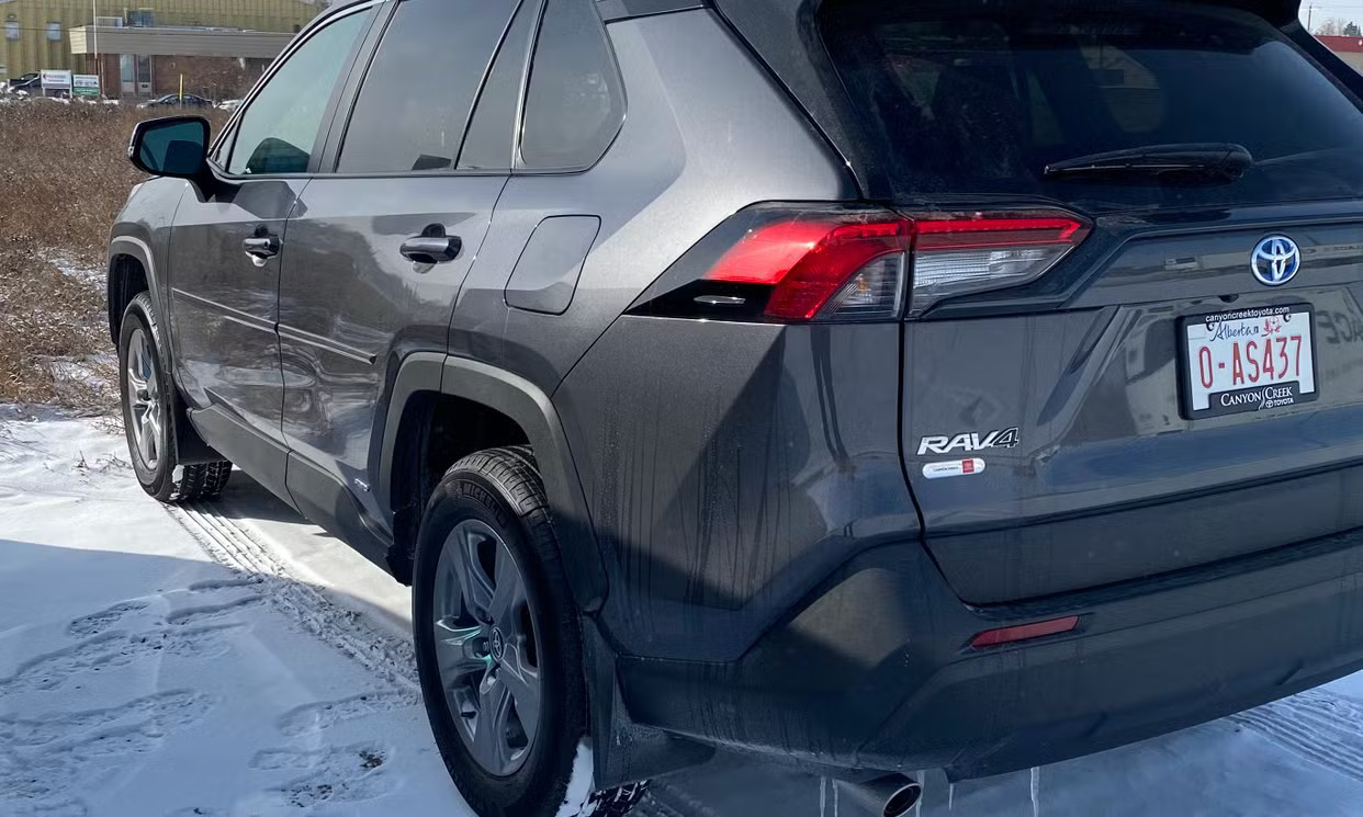 Toyota RAV4 Side